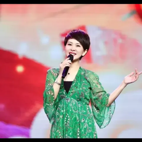 潮湿的心 歌词 - 甘萍