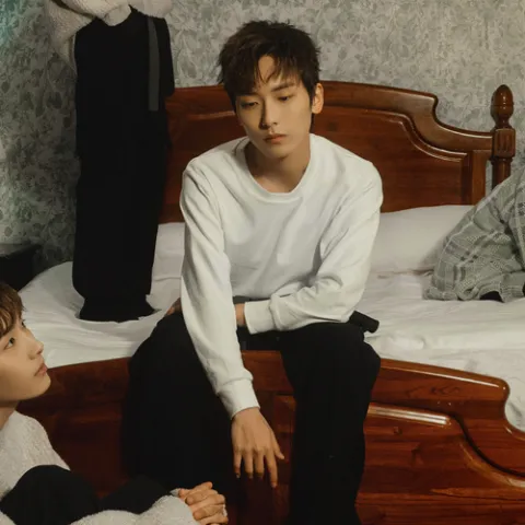 遐想 歌词 - 郑润泽