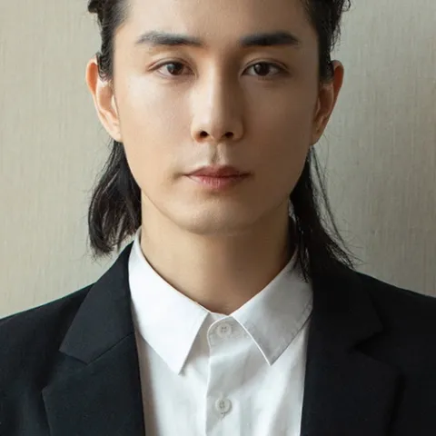 天上飞 歌词 - 李承铉 顽皮老板喝不醉