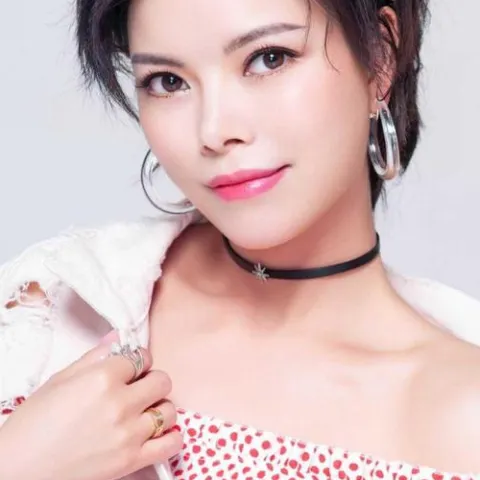 赚够了没 歌词 - 慕容晓晓