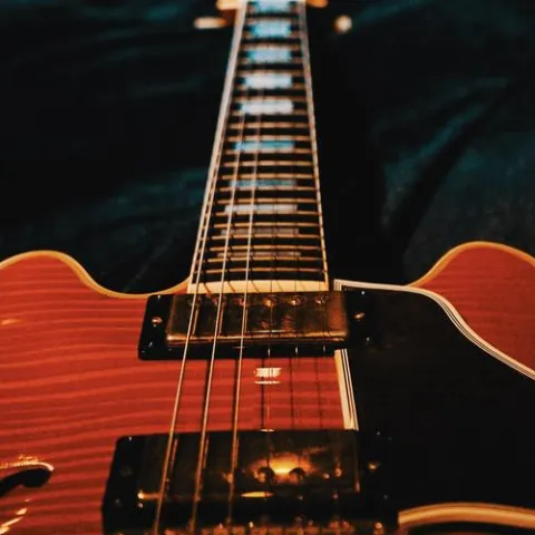 在路上 歌词 - 爱乐团王超