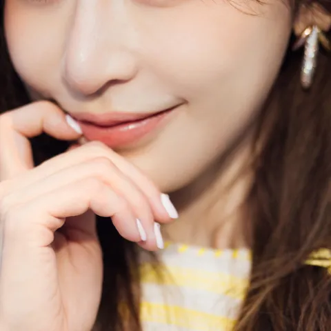 不哭 歌词 - 王心凌 电视剧《爱上查美乐》主题曲