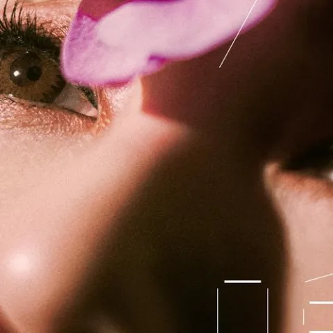 未晚 歌词 - 杨千嬅 电影《寻她》主题曲